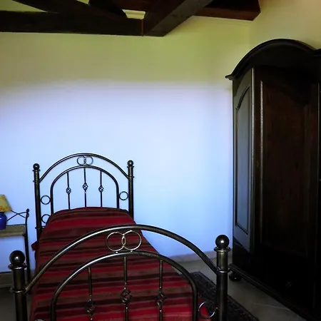 לינה וארוחת בוקר Casa Casti